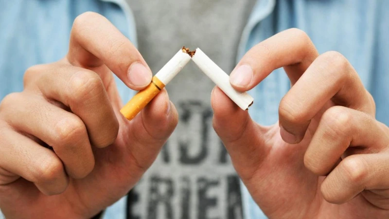 Hãy ngừng hút thuốc và tránh xa khói thuốc lá thụ động