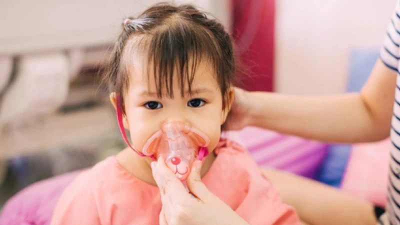Viêm phổi ở trẻ em có lây không? Cách phòng tránh hiệu quả cho trẻ 1