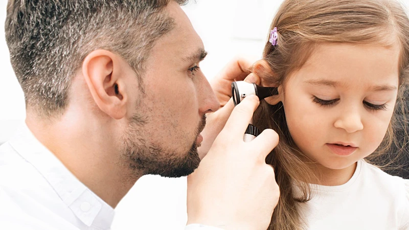 Viêm tai giữa ở trẻ em bao lâu thì khỏi? Chăm sóc trẻ bị viêm tai giữa đúng cách 2