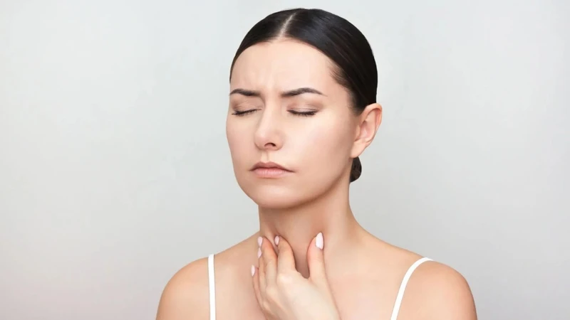 Viêm thanh quản mãn tính là gì? Nguyên nhân, triệu chứng và cách điều trị 4