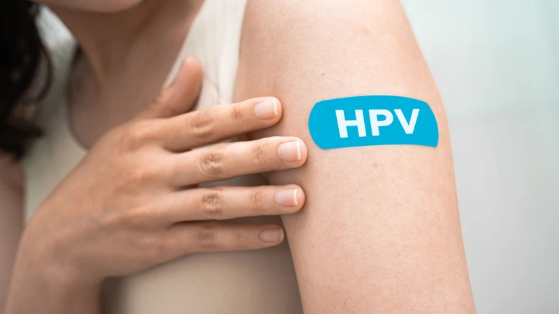 Tiêm HPV và sàng lọc là hai biện pháp quan trọng để phòng ung thư cổ tử cung