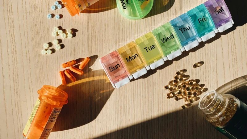Để sử dụng vitamin 3b an toàn, người dùng nên tuân thủ theo liều dùng khuyến nghị và không sử dụng liên tục kéo dài