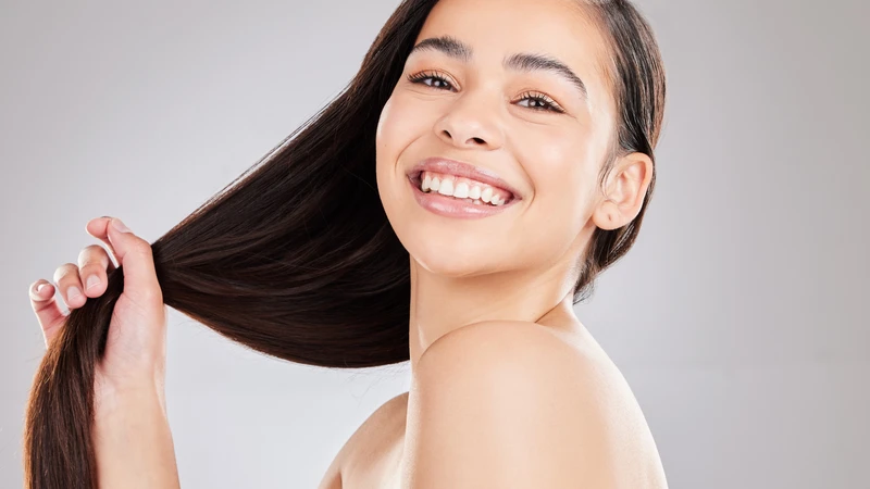 Vitamin H là dưỡng chất quan trọng cho mái tóc chắc khỏe và làn da rạng rỡ