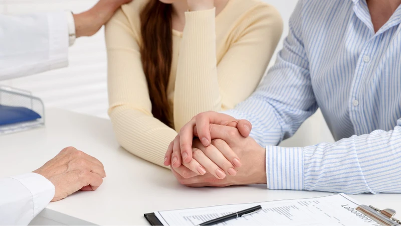 Cặp đôi hiếm muộn nên thực hiện xét nghiệm nhiễm sắc thể