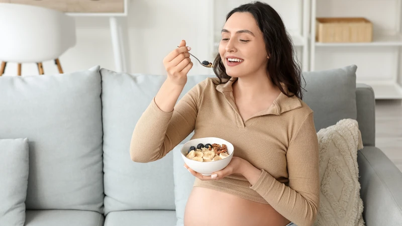 Cách giảm xì hơi khi mang thai an toàn cho mẹ bầu
