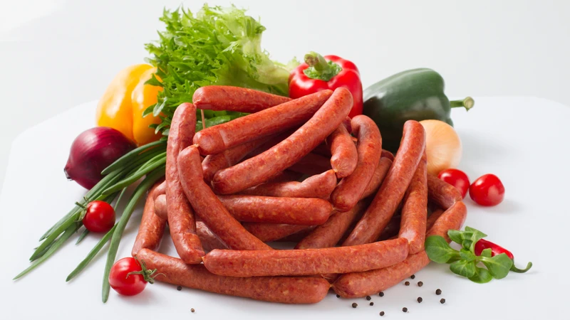 Đọc kỹ nhãn dinh dưỡng giúp bạn lựa chọn sản phẩm xúc xích tốt hơn