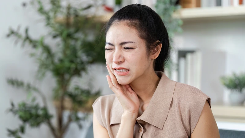 Nguyên nhân đau hàm có thể liên quan đến nhiều cấu trúc khác nhau