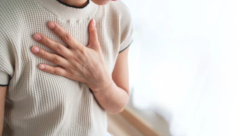 Viêm sụn sườn là một trong những bệnh lý liên quan đến xương sườn phổ biến