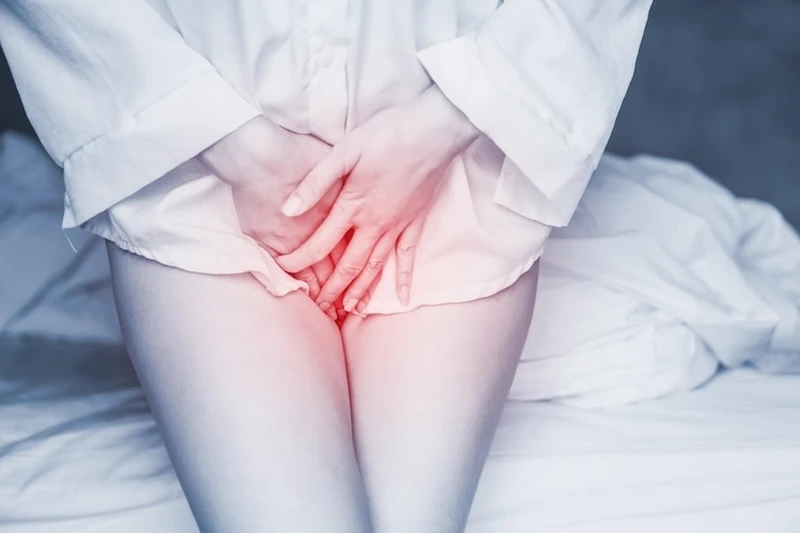 Nguyên nhân gây zona thần kinh ở vùng kín? Zona ở vùng kín có lây không? 2