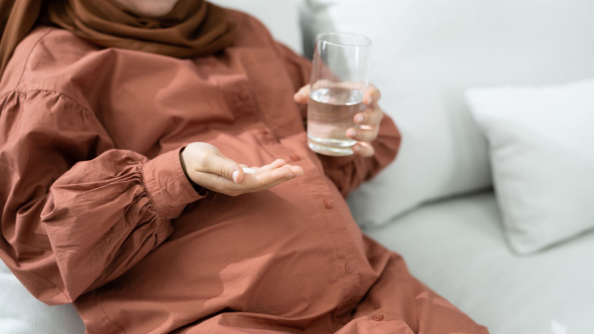 Liều lượng kẽm khuyến nghị để hỗ trợ điều trị mụn là khoảng 15 - 30mg mỗi ngày