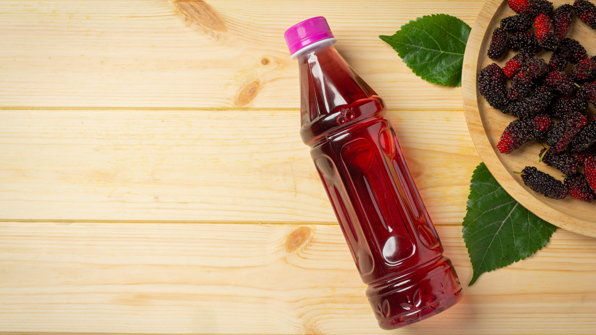 Nên dùng nước dâu tằm với tần suất điều độ và phù hợp với thể trạng từng người