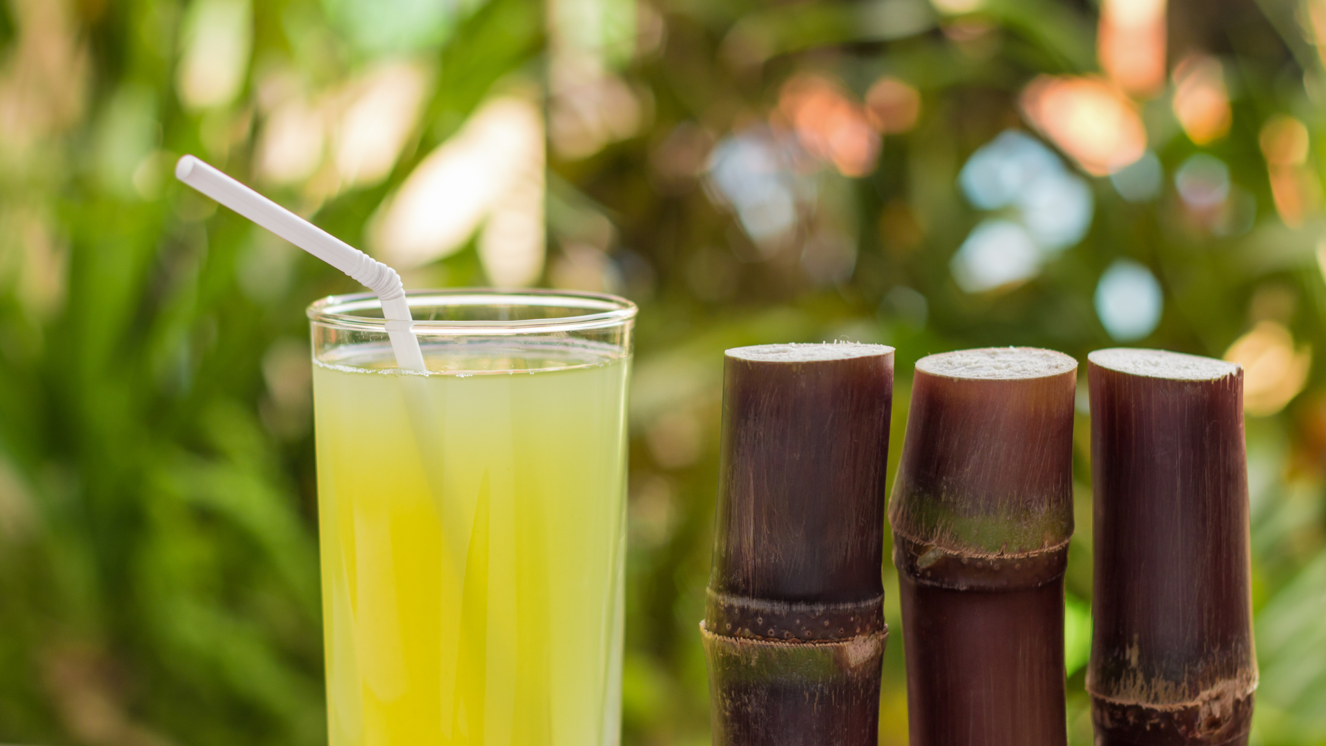 Nếu sử dụng nước mía thường xuyên có thể khiến lượng đường nạp vào cơ thể vượt quá nhu cầu