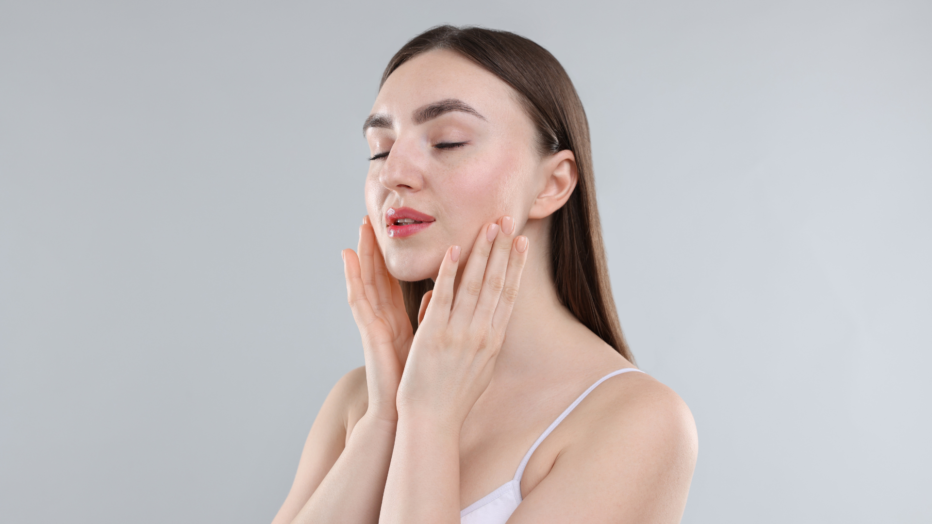 Sữa hạt cung cấp khoáng chất giúp tăng collagen làm cho da đàn hồi và giảm nếp nhăn