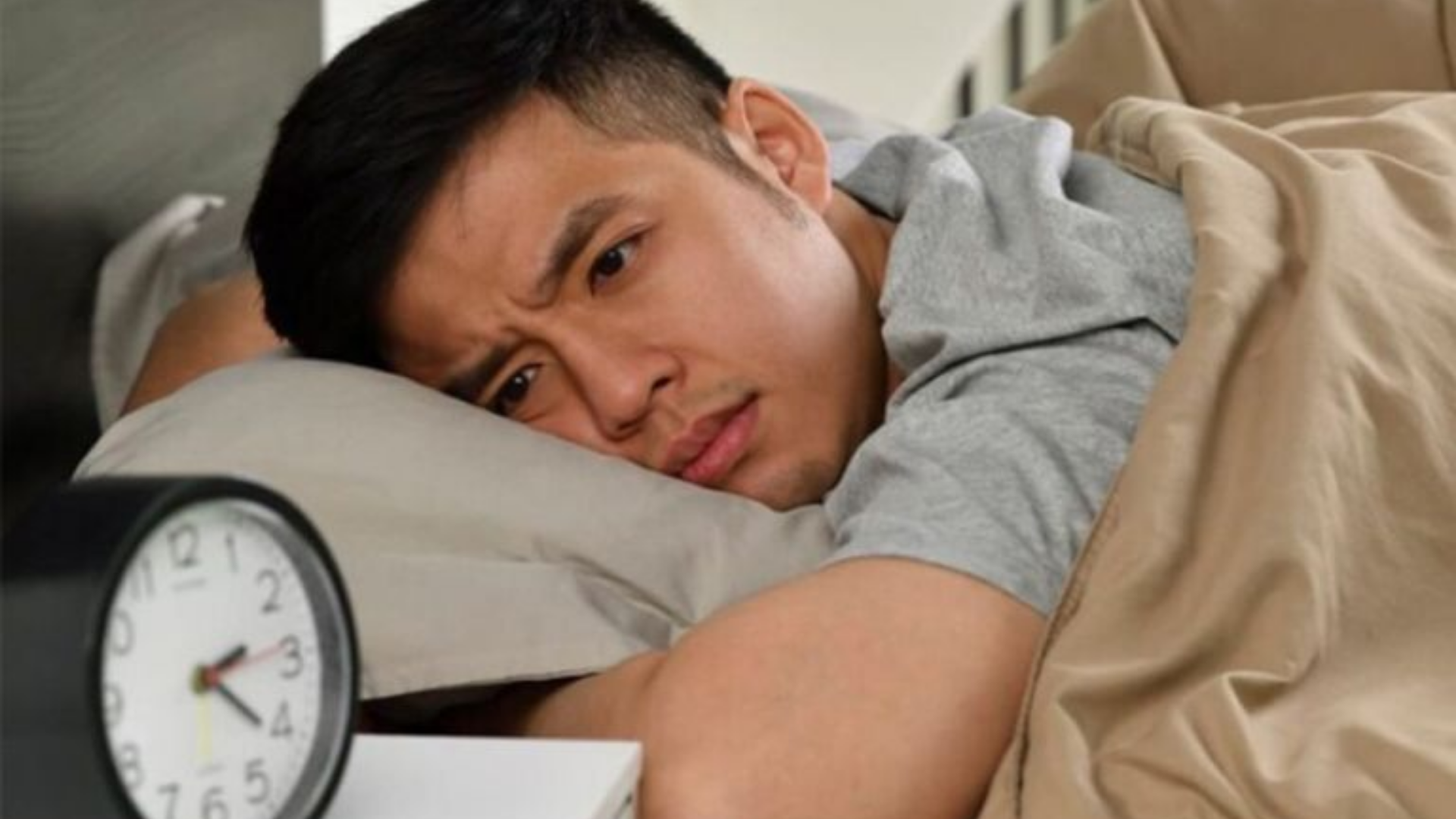 Uống trà bí đao có mất ngủ không? Không trực tiếp gây mất ngủ, dùng đúng cách còn hỗ trợ thư giãn