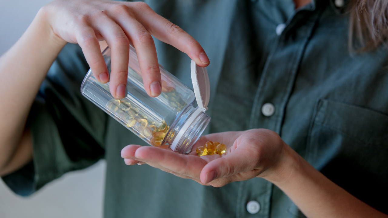 Uống vitamin tổng hợp có hại gan không?