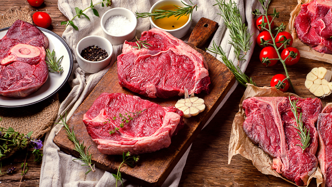 Thịt đỏ và thịt chế biến sẵn có thể làm ure tích tụ trong máu