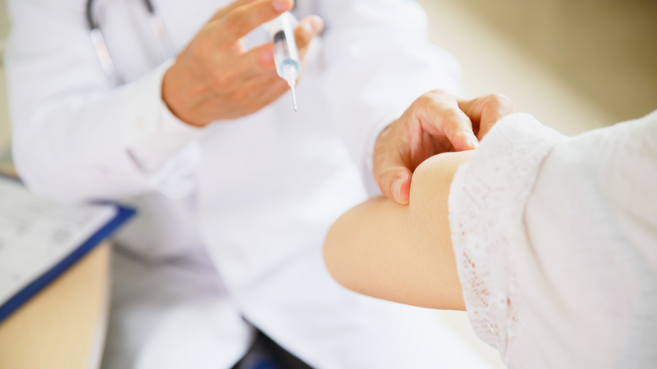 vac-xin-bexsero-tiem-o-dau-tren-co-the (1).png