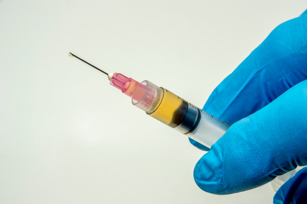 vac-xin-m-rna-la-gi-nhung-tro-ngai-va-cach-thuc-ung-dung-cua-m-rna 3.png