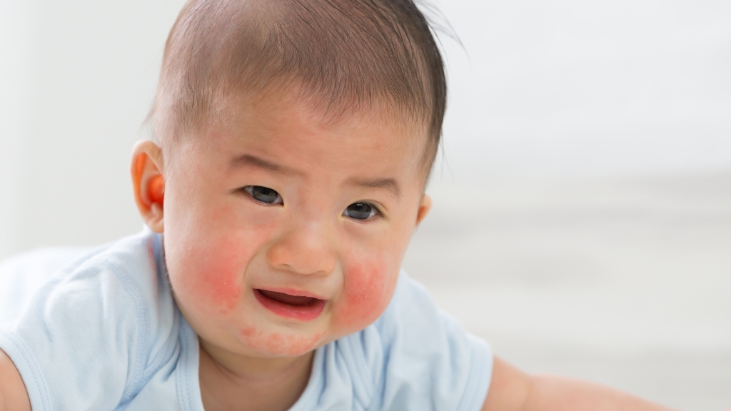Váng sữa nên ăn lúc nào để hấp thu tốt nhất? Hướng dẫn chi tiết cho mẹ bỉm 5