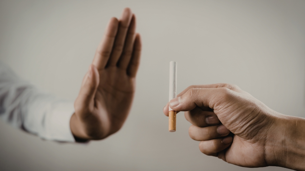 Hạn chế thuốc lá giúp mô lành nhanh và giảm nguy cơ nhiễm trùng