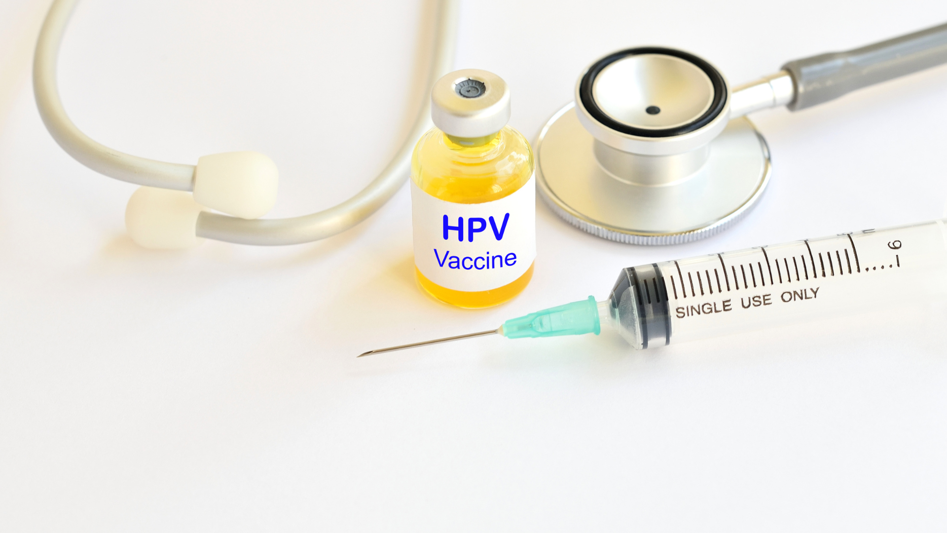 Tiêm vắc xin HPV giúp phòng ngừa các chủng HPV nguy cơ cao