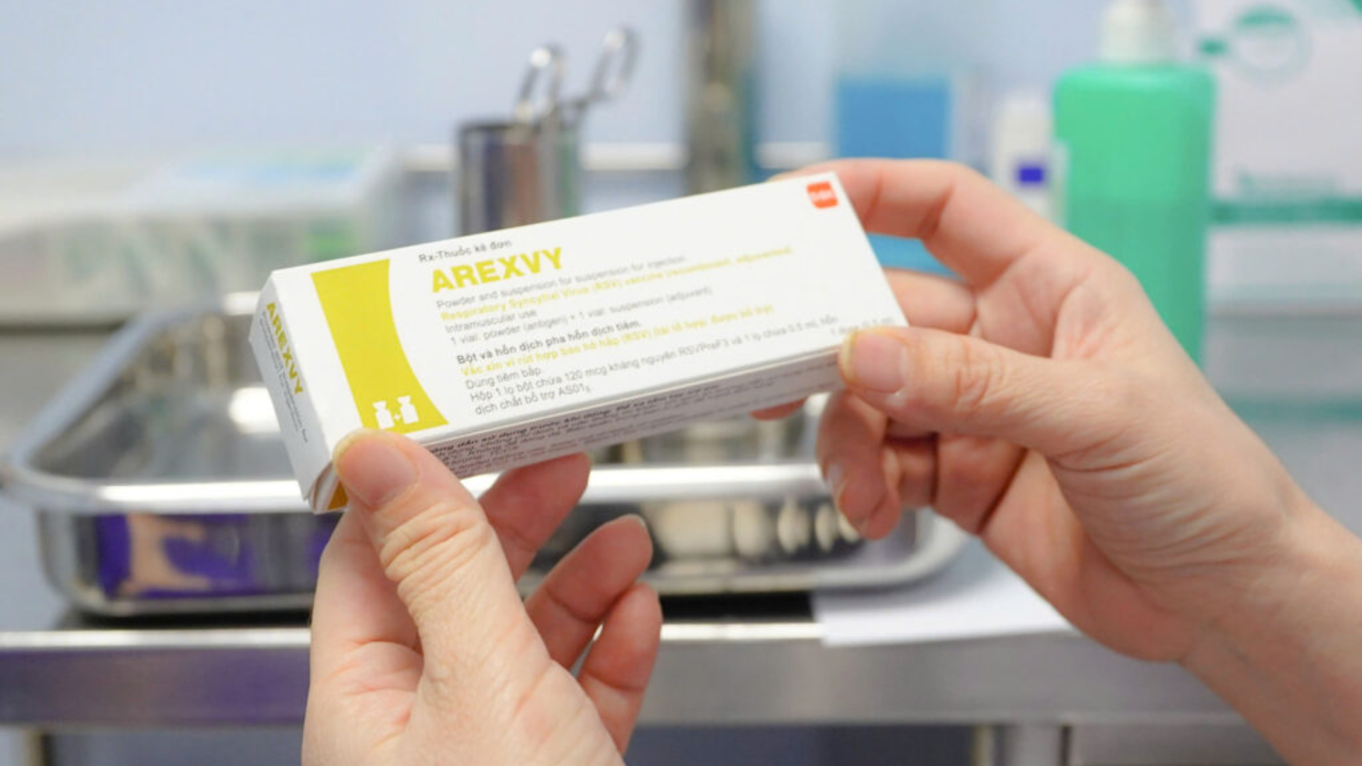 Arexvy là vắc xin phòng virus hợp bào hô hấp (RSV) được thiết kế để kích thích hệ miễn dịch sản sinh kháng thể chống lại virus này