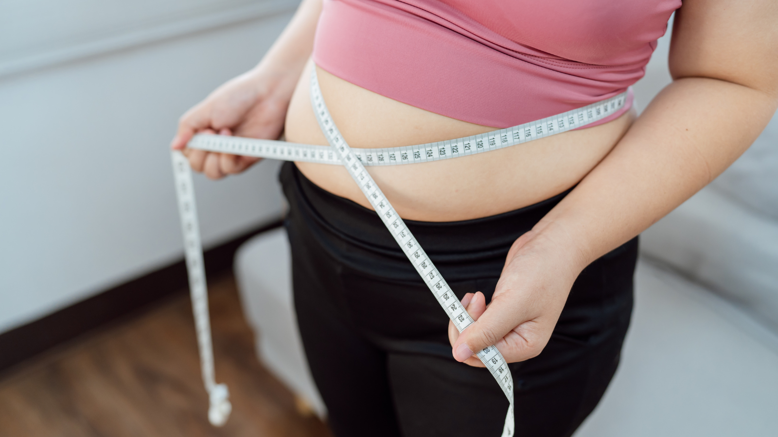 Cân nặng đóng vai trò lớn trong việc tạo áp lực lên gót chân