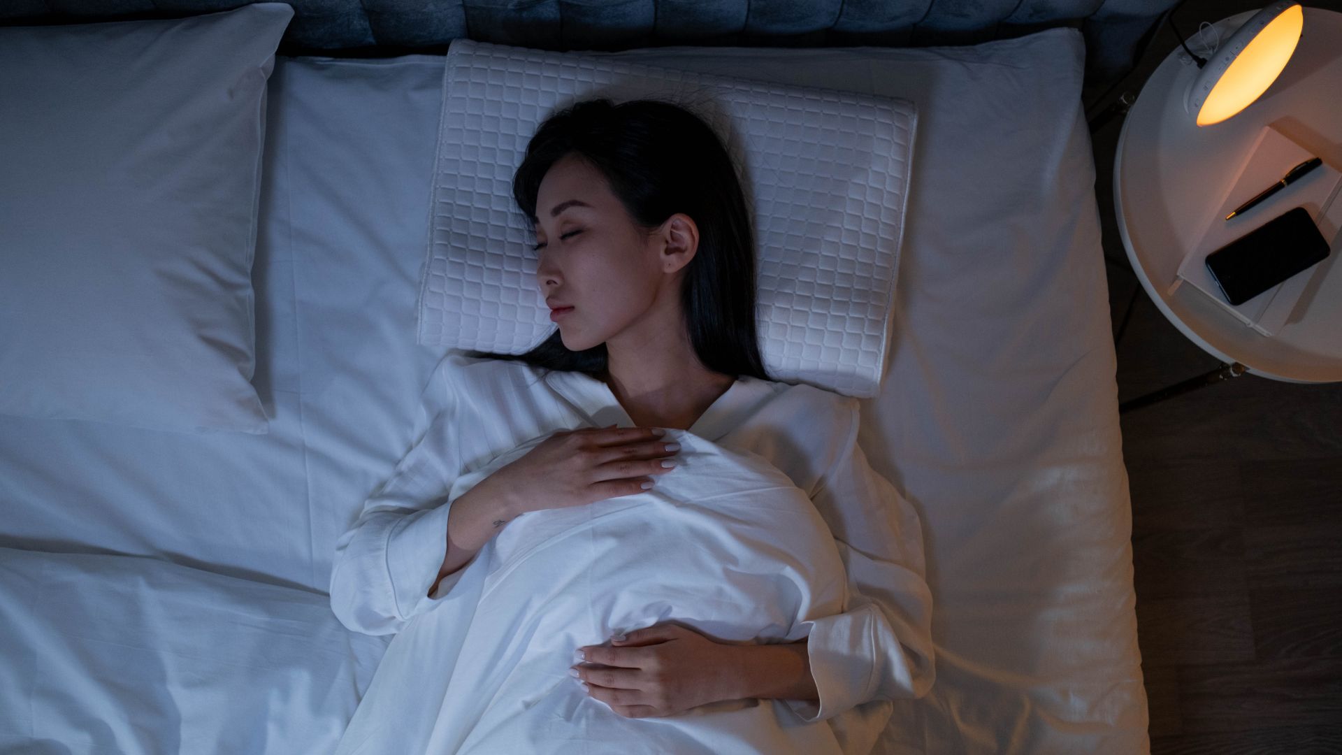 Bạn không nên ăn sữa chua ngay trước thời điểm đi ngủ