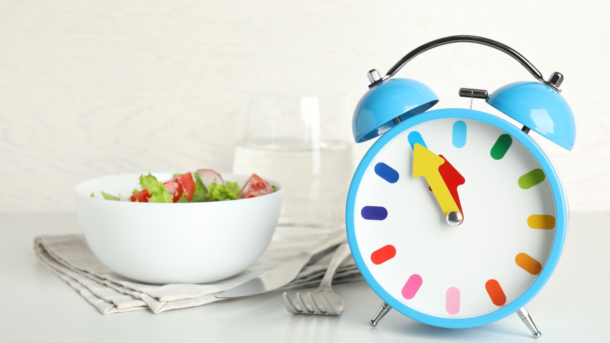 Người bệnh cần rèn luyện thói quen ăn đúng giờ, nhai kỹ, không ăn ngay trước khi đi ngủ, tránh làm việc hoặc vận động mạnh ngay sau bữa ăn