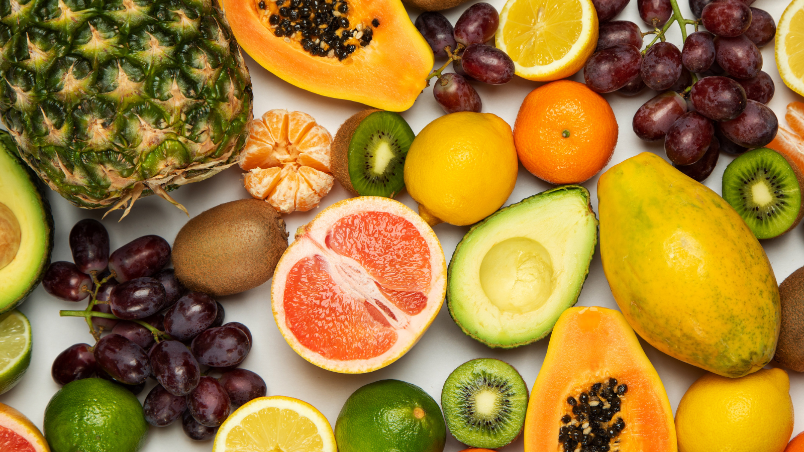 Một số loại quả còn chứa các enzyme hoặc chất gây khó chịu cho hệ tiêu hóa