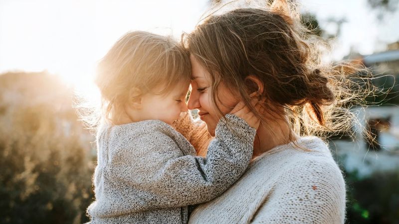 Viêm gan B lây truyền qua đường máu, quan hệ tình dục và từ mẹ sang con