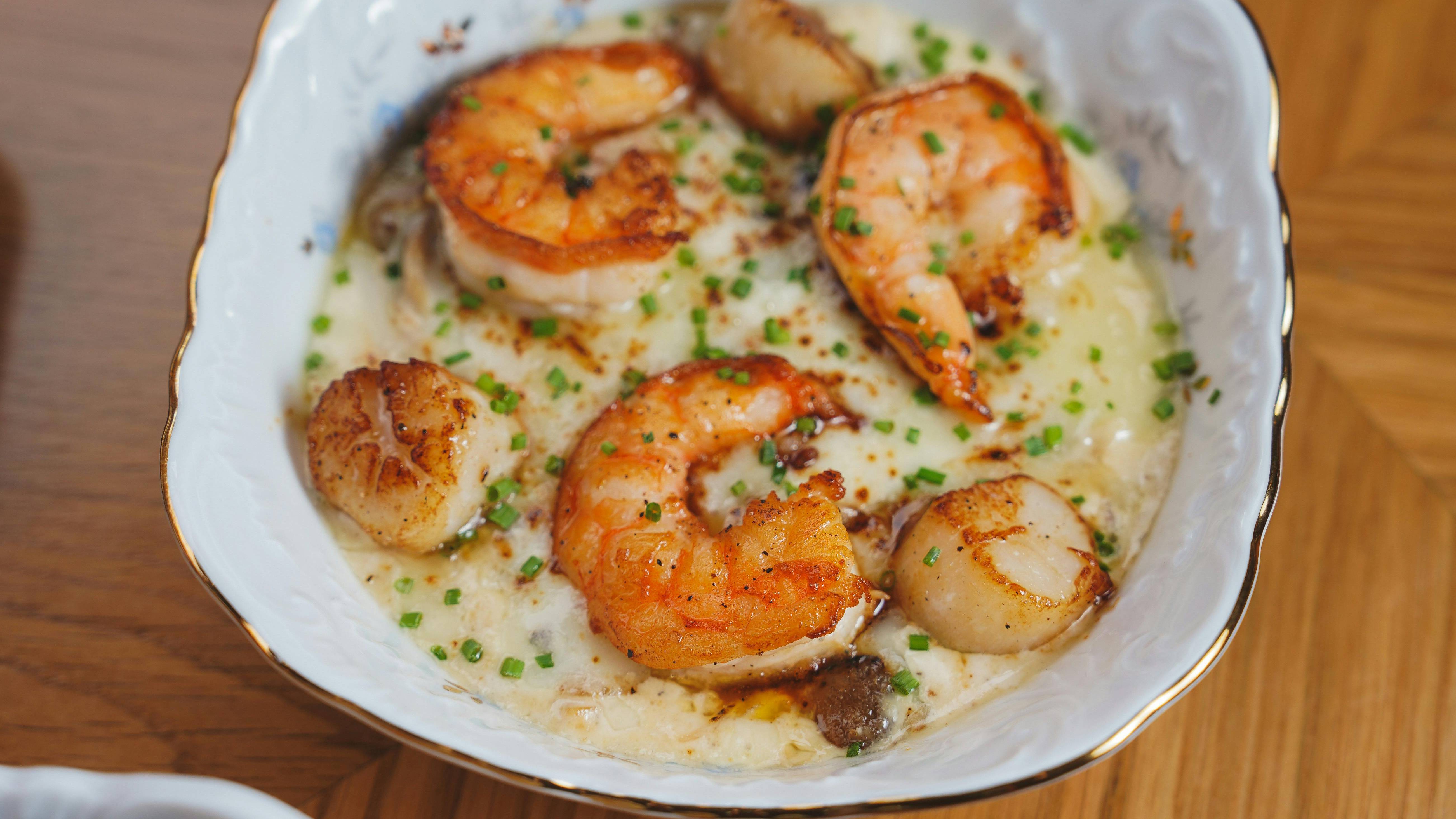 Viêm khớp có ăn được tôm không? Câu trả lời là có nhưng ở một lượng vừa phải