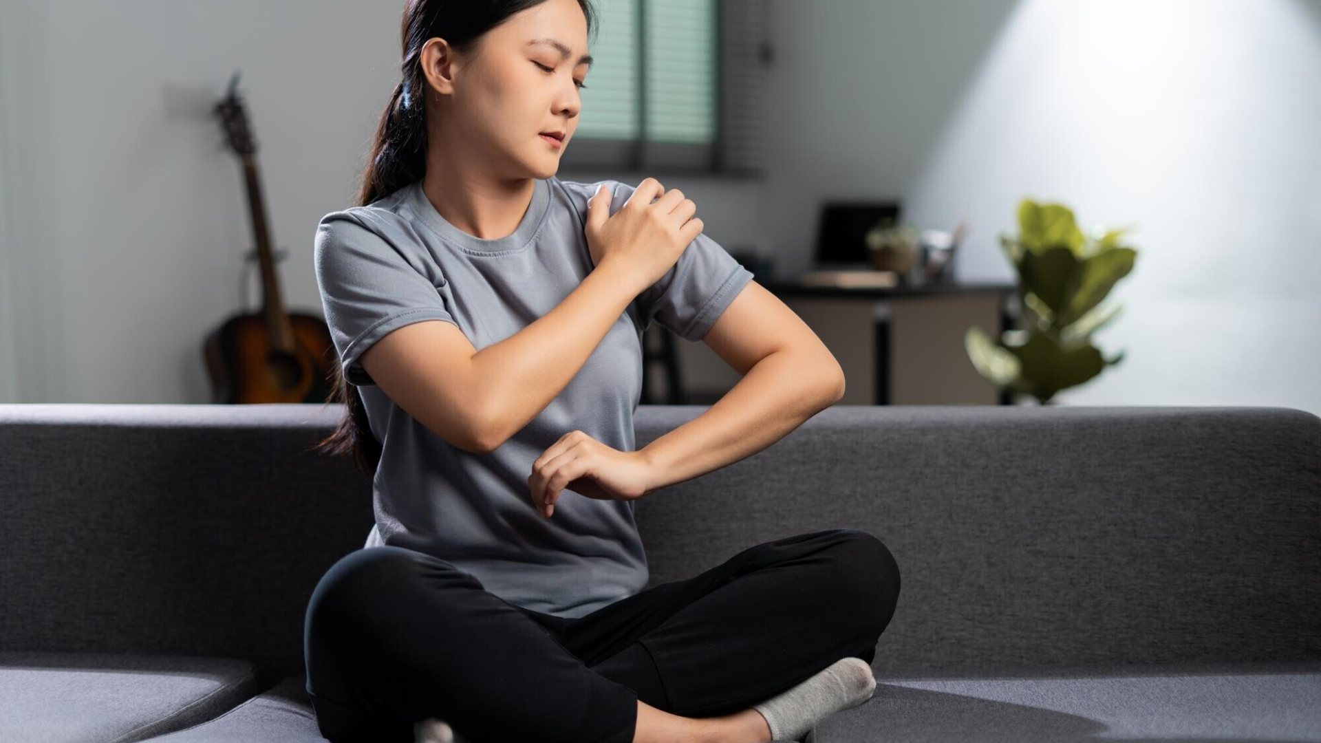 Phụ nữ có nguy cơ mắc viêm khớp dạng thấp dương tính cao hơn nam giới