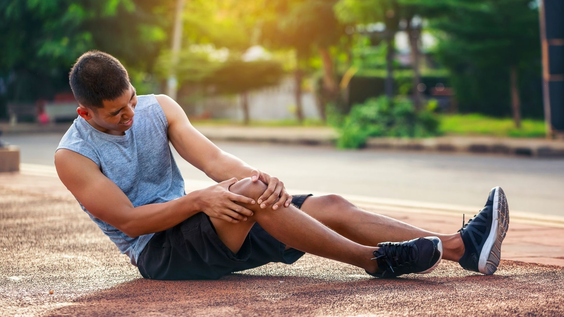 Viêm khớp gối có thể do chấn thương cũ