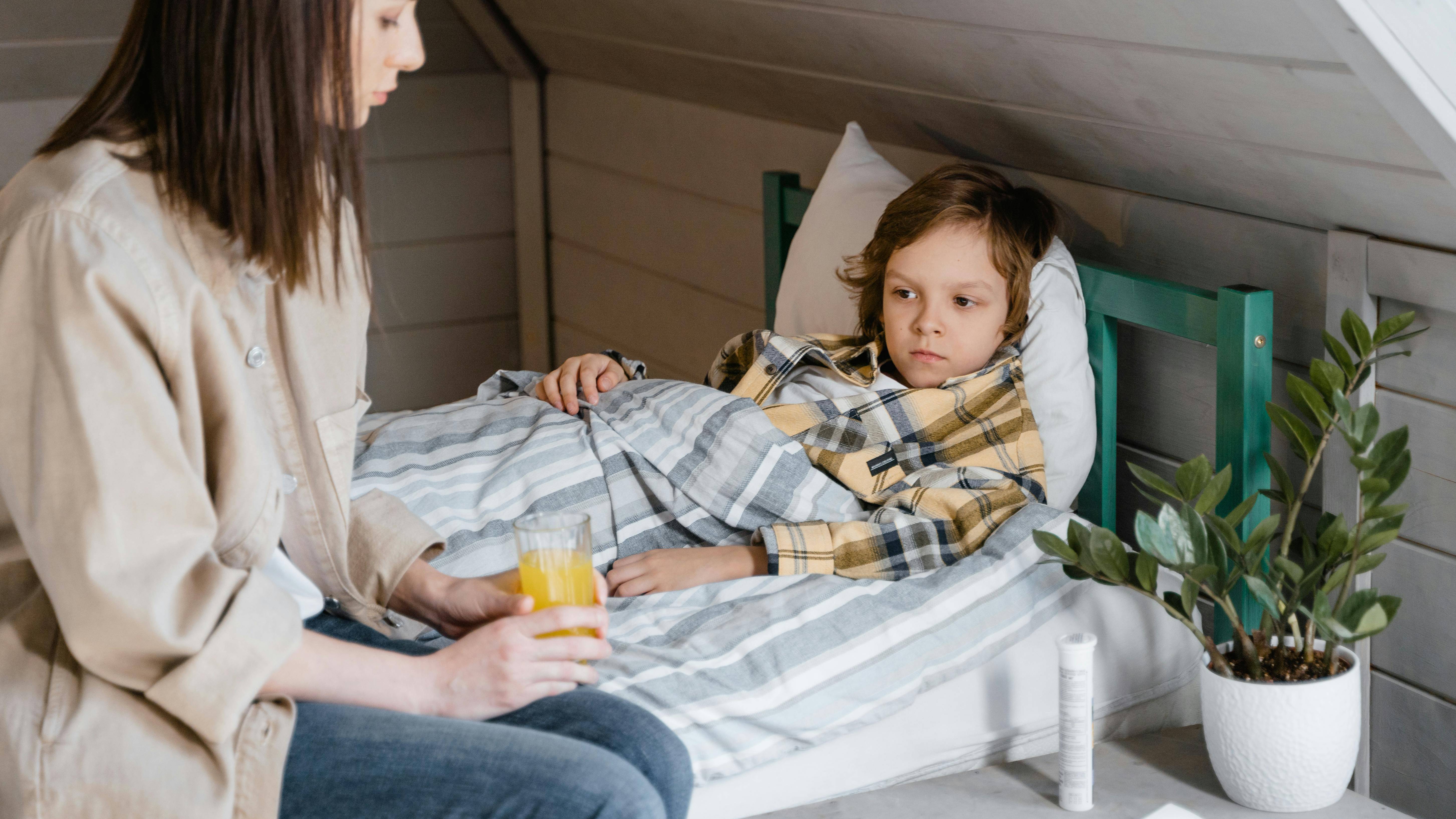 Đau khớp mạn tính ảnh hưởng đến sinh hoạt cá nhân, giấc ngủ và tâm lý của trẻ