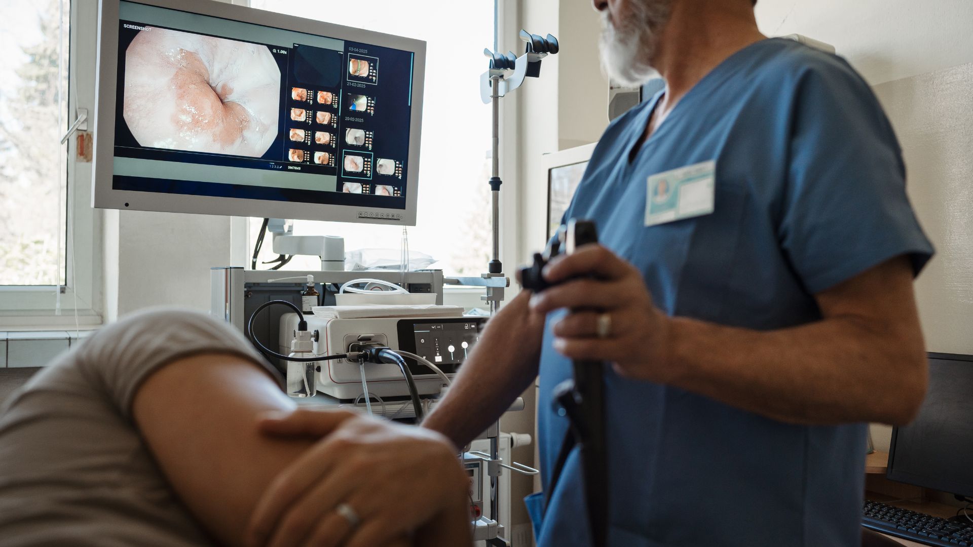 Nội soi dạ dày tá tràng giúp chẩn đoán viêm loét dạ dày