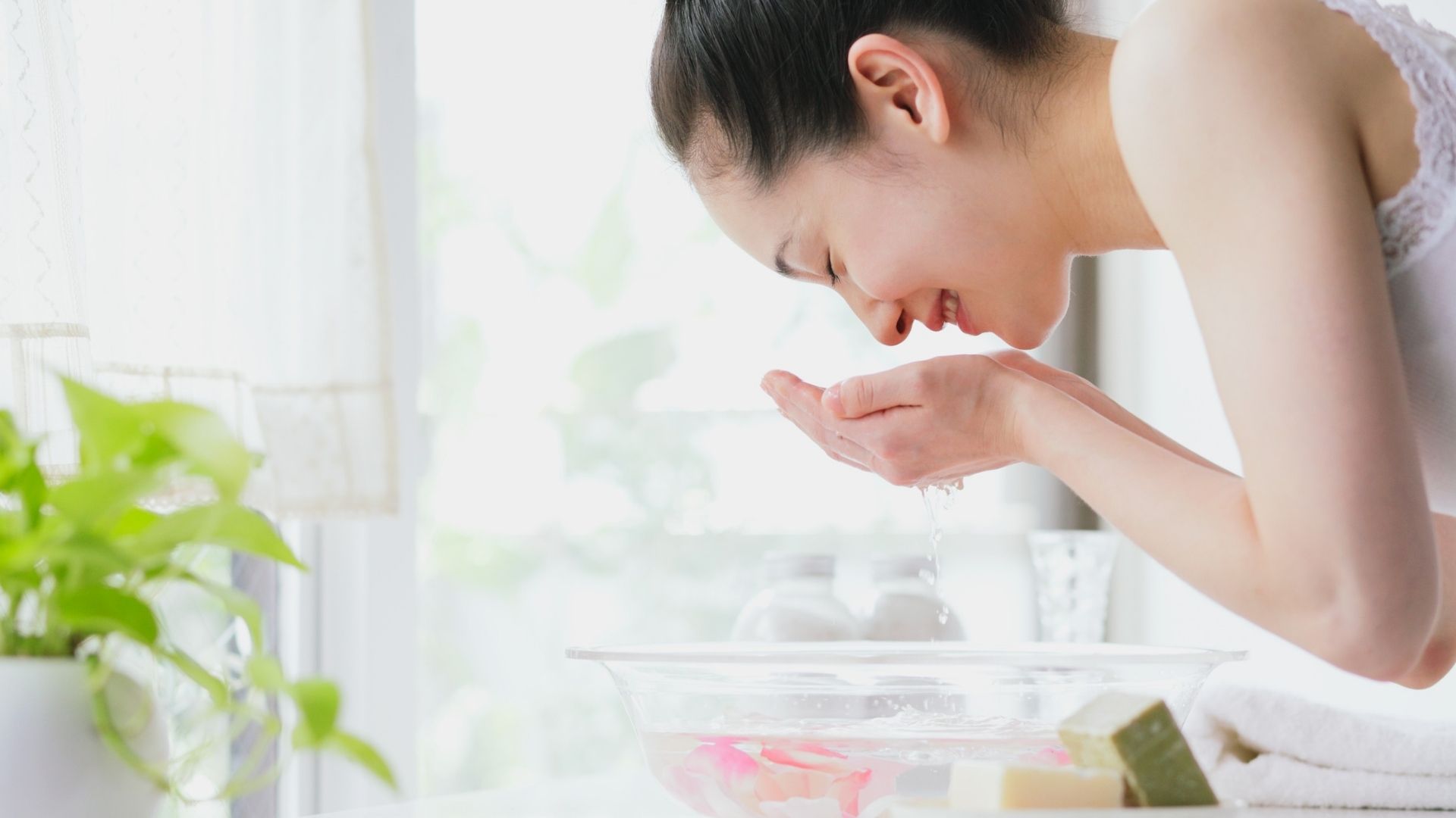 Vệ sinh da sai cách có thể làm tăng nguy cơ viêm nang lông