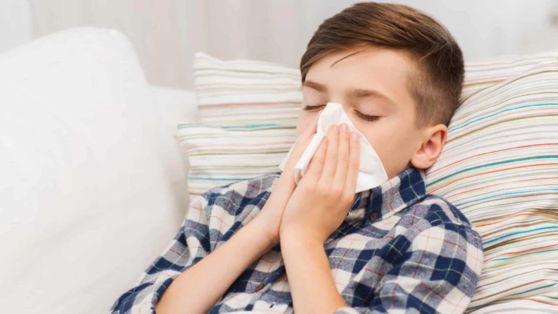 Ho nhiều là một trong những triệu chứng của viêm phế quản co thắt