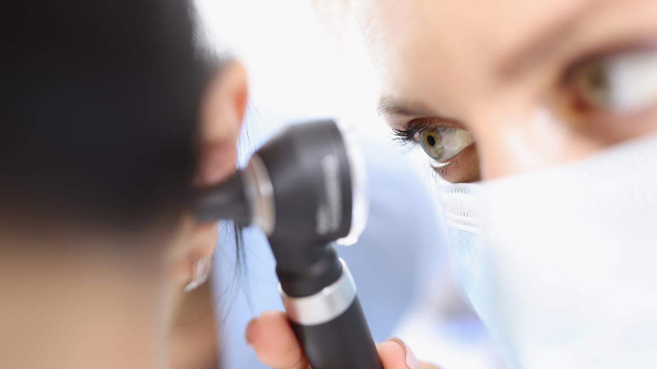 Điều trị các bệnh lý vùng tai - mũi - họng tránh các biến chứng nguy hiểm