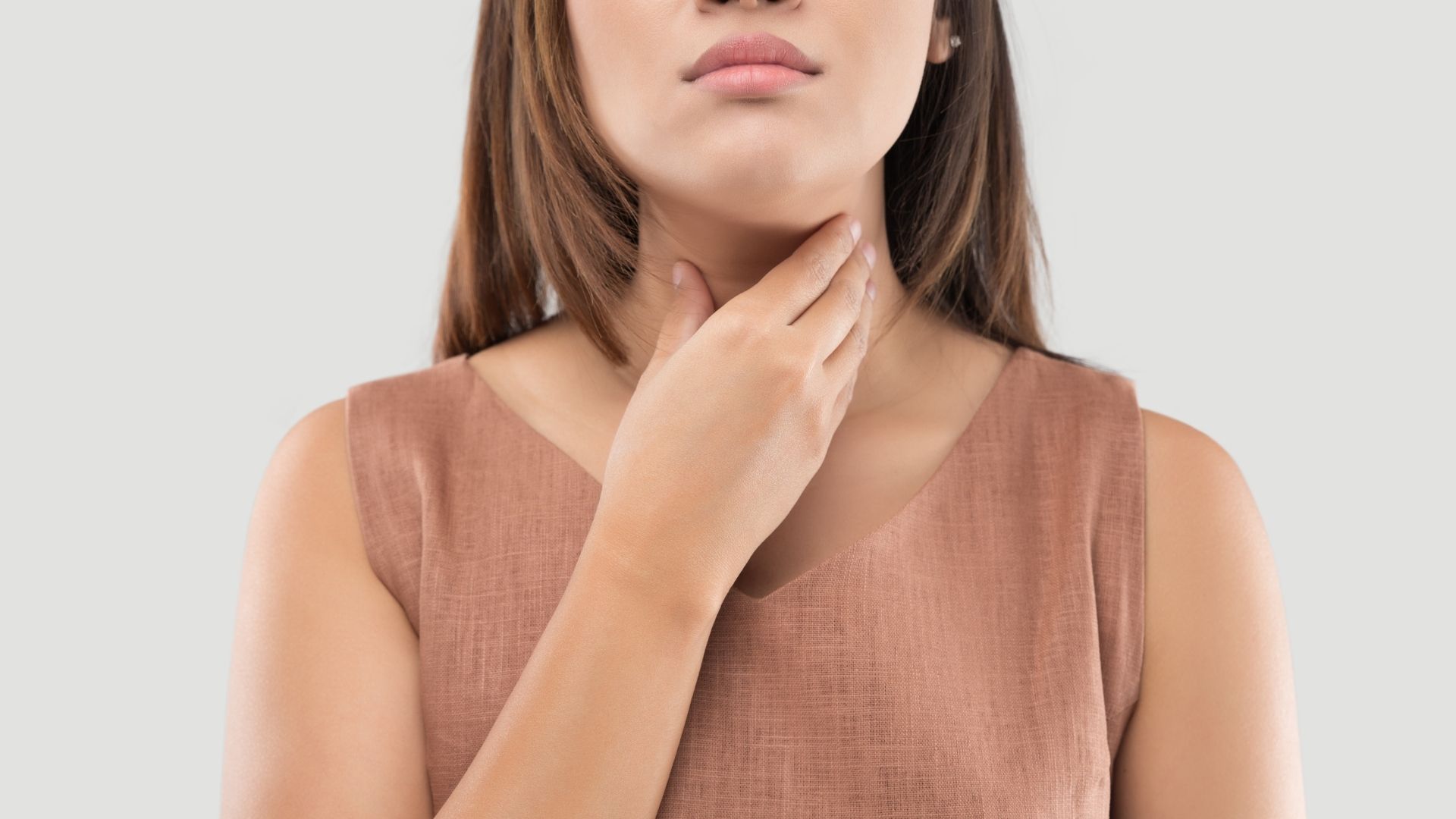 Viêm thực quản có thể gây cảm giác nuốt đau