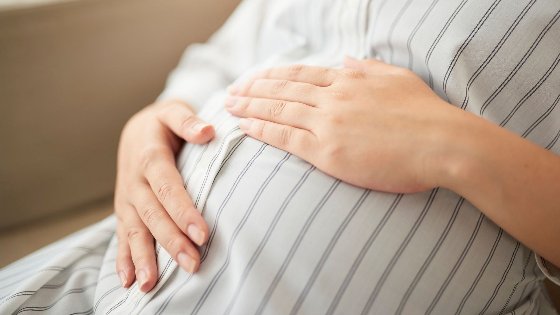 Viêm thực quản trào ngược​ có thể gặp khi mang thai