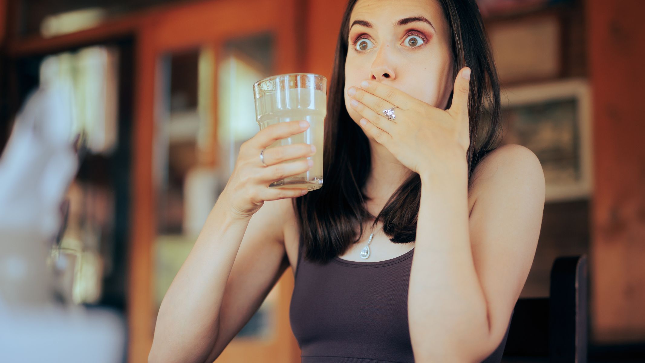 Viêm trợt hang vị dạ dày gây ợ hơi, ợ chua do tăng tiết acid dịch vị và thức ăn trì trệ, lên men trong dạ dày