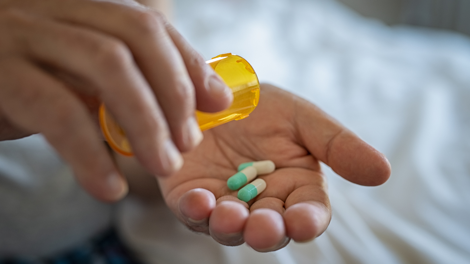 Người bệnh sẽ được hỗ trợ bằng các nhóm thuốc giảm đau