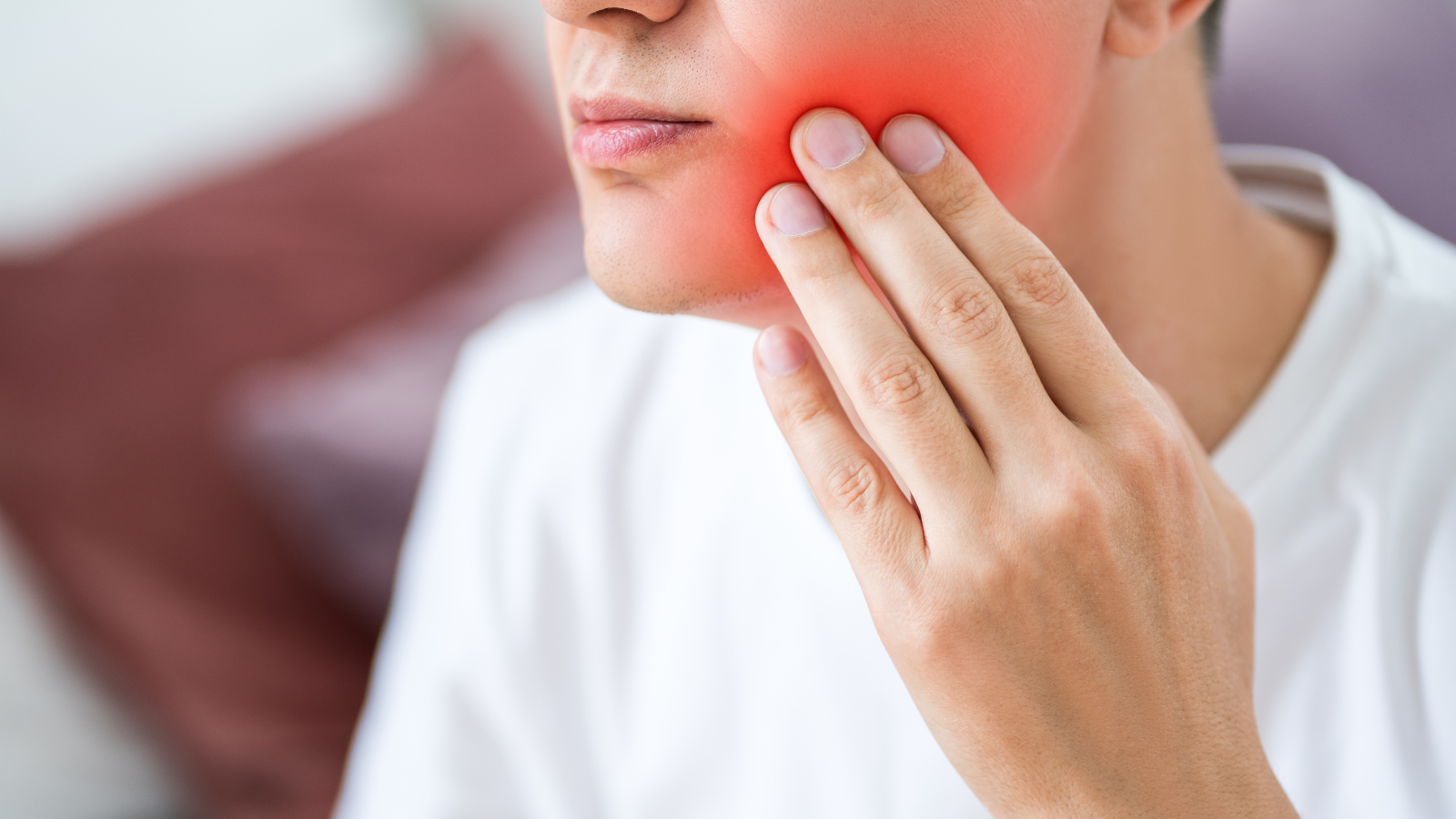 Nếu không điều trị dứt điểm, bệnh sẽ chuyển sang mãn tính, gây đau âm ỉ kéo dài