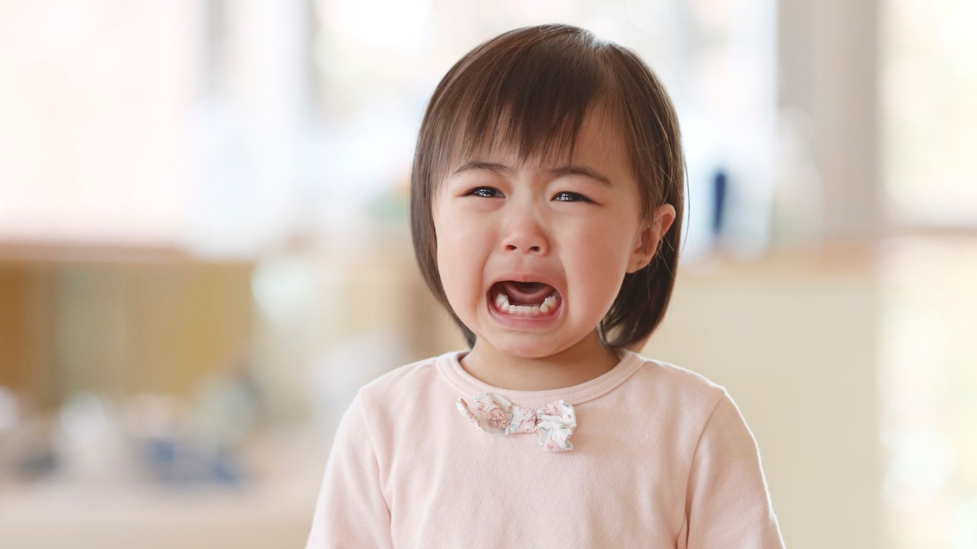 Viêm tủy răng ở trẻ em gây cơn đau nhức âm ỉ, khó chịu