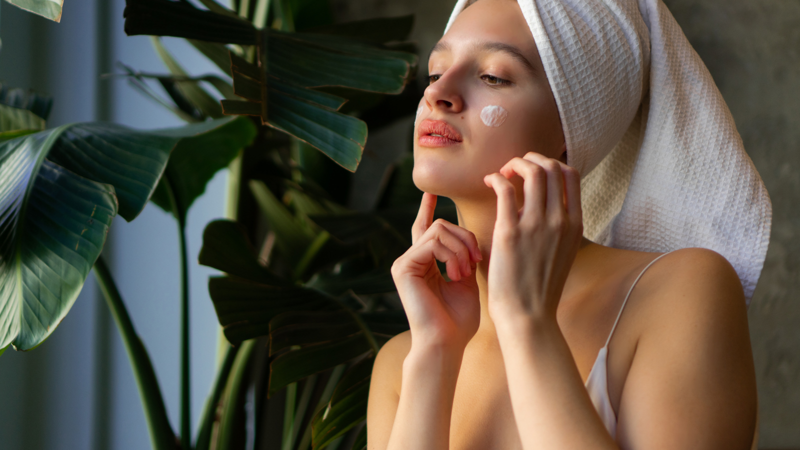 Vitamin B2 hỗ trợ chăm sóc da và tóc