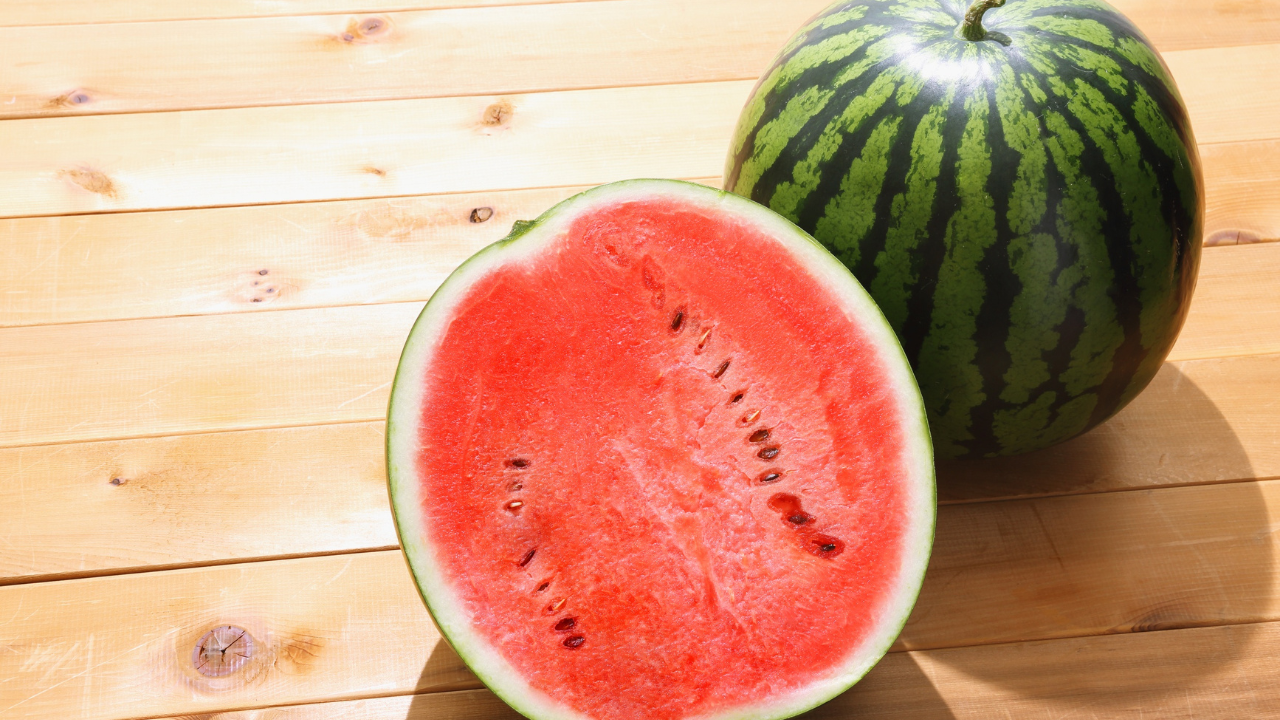 Dưa hấu chứa vitamin B1 và B6