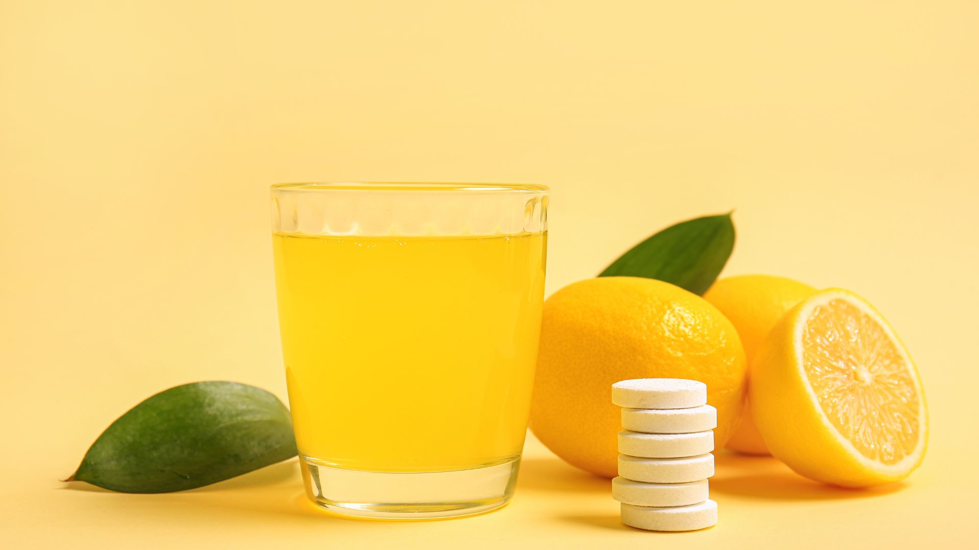 Việc bổ sung vitamin C qua viên uống nên tuân theo hướng dẫn của bác sĩ