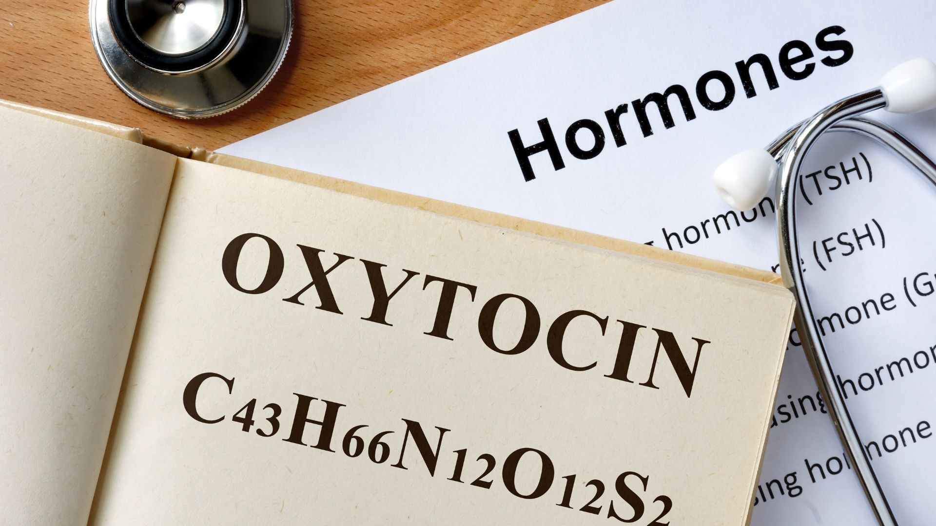 Bác sĩ thường sẽ khởi phát chuyển dạ bằng oxytocin hoặc phương pháp hỗ trợ khác