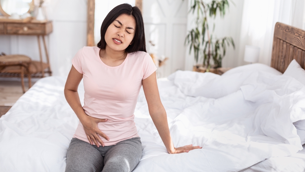 Đau bụng kinh dữ dội có thể là dấu hiệu lạc nội mạc tử cung gây nguy cơ vô sinh